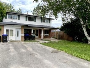 Building Photo - 723 Birchwood Dr