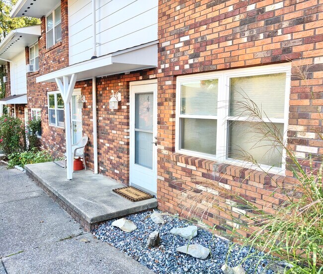 Foto del edificio - 4 Dorsey Ln