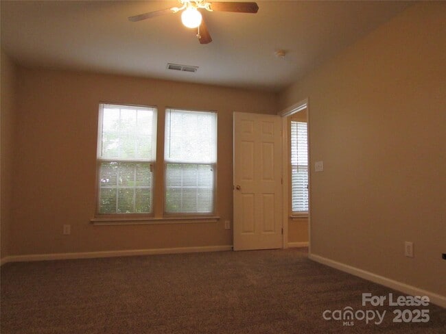 Building Photo - 110 Endicott Ct