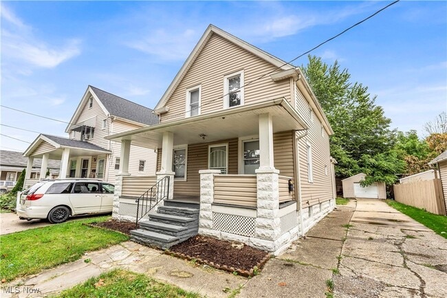 Building Photo - 3277 W 56th St