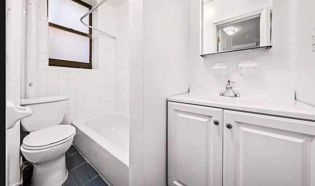 Building Photo - 274 Mott Street