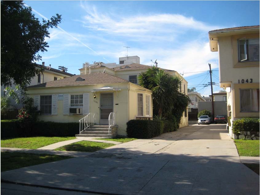Primary Photo - 1047-1049 S Holt Ave