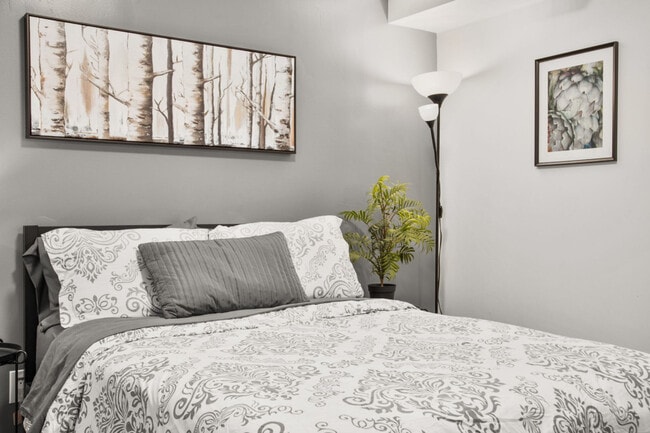 Building Photo - 1109 E Liberty St