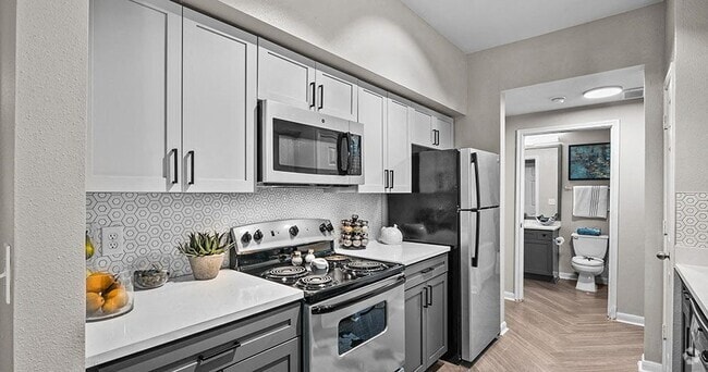 Building Photo - The Palms at Clear Lake Apartments