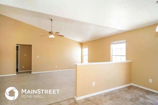 Foto del edificio - 5530 Wood Hollow Dr