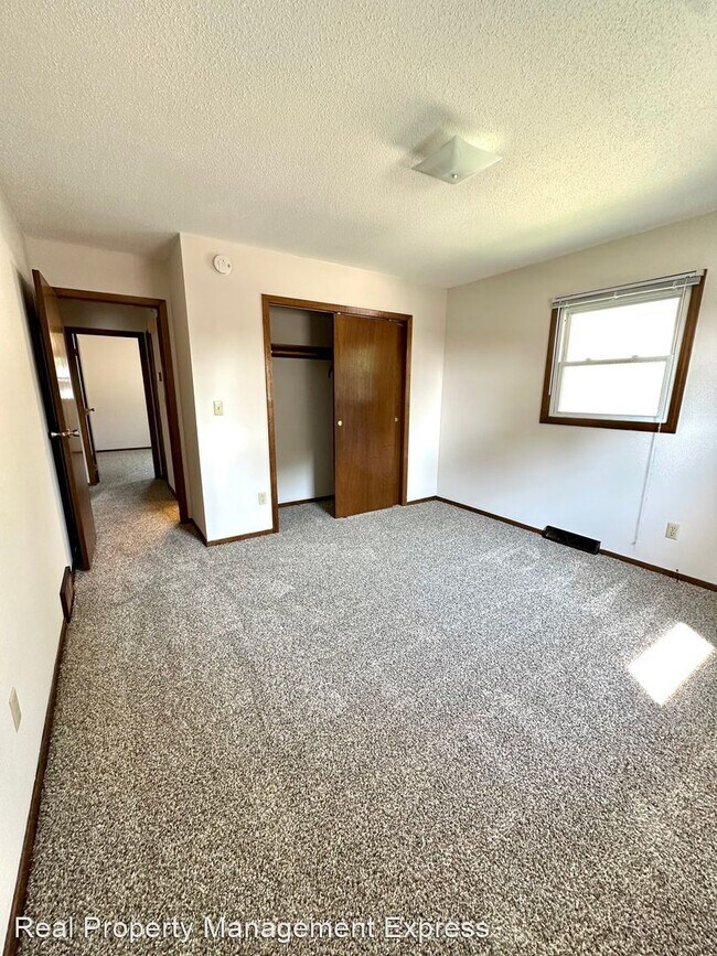 Foto del edificio - 2 br, 1 bath House - 3301 S Lincoln Ave