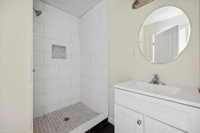 Foto del edificio - 2 br, 2 bath House - 2004 N Cleveland St
