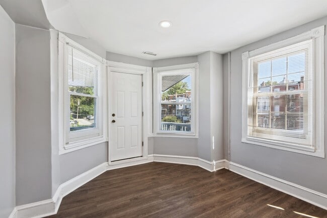 Building Photo - 1606 Gwynns Falls Pkwy