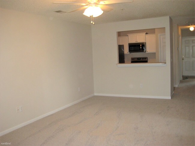 Building Photo - 2 br, 2 bath Condo - 5110 Scarsdale Dr Apt...