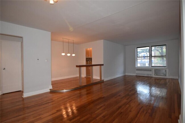 Building Photo - 2900 Ocean Ave