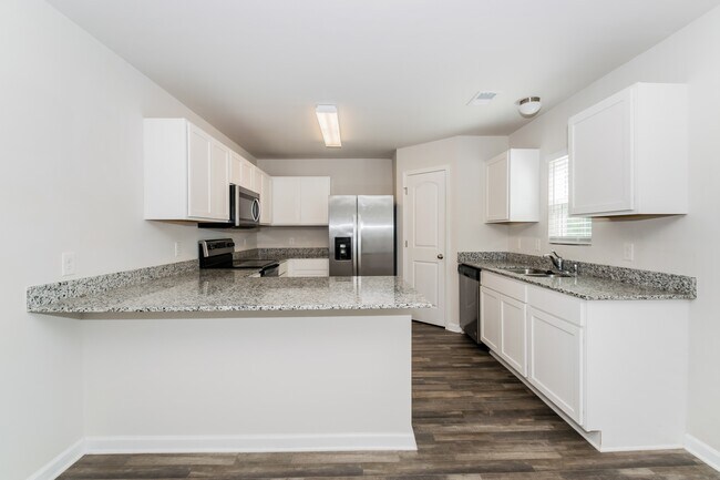 Foto del edificio - 112 Saddle Brooke Trce