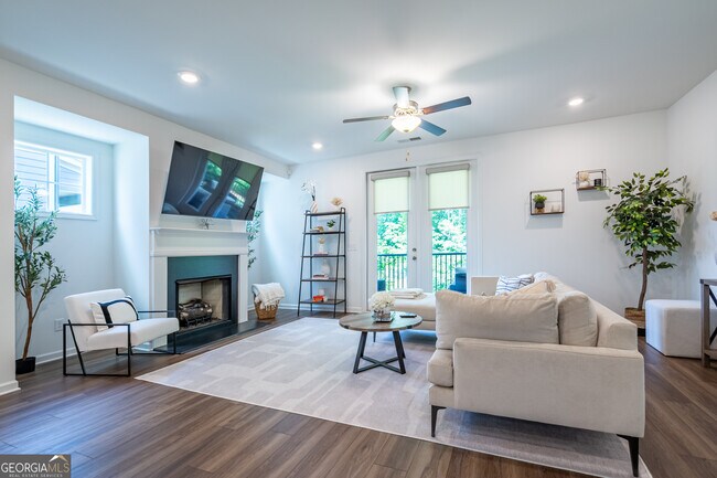 Foto del edificio - 3518 Mount Blue Ave