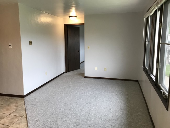 Building Photo - 1211 Brosig St
