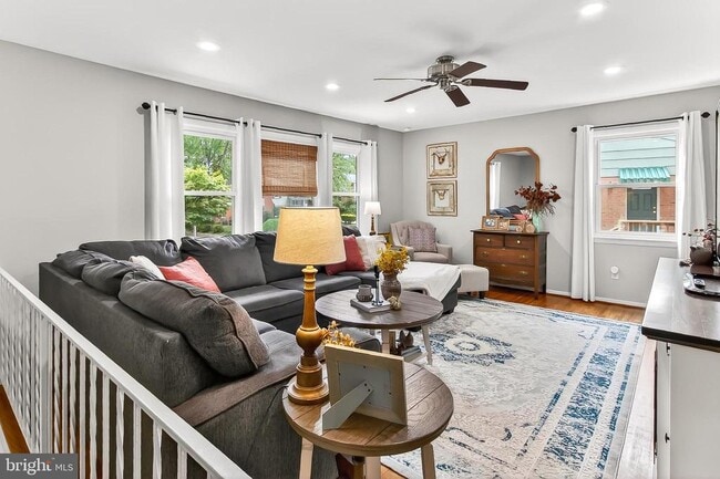 Foto del edificio - 8614 Arley Dr