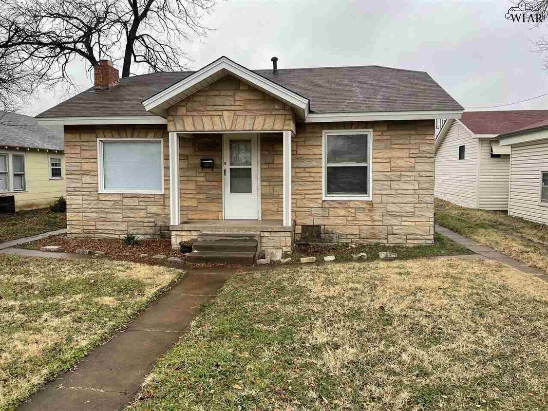 Primary Photo - 2202 Marshal St