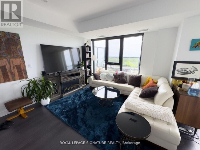 Building Photo - 2799 Kingston Rd