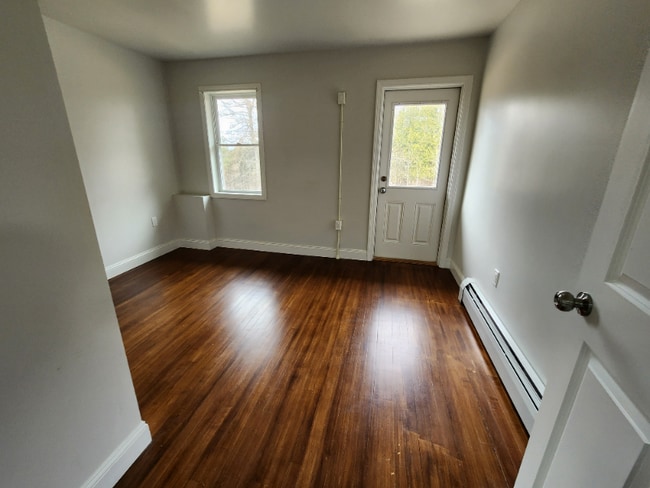 Building Photo - 3270 Airport Rd