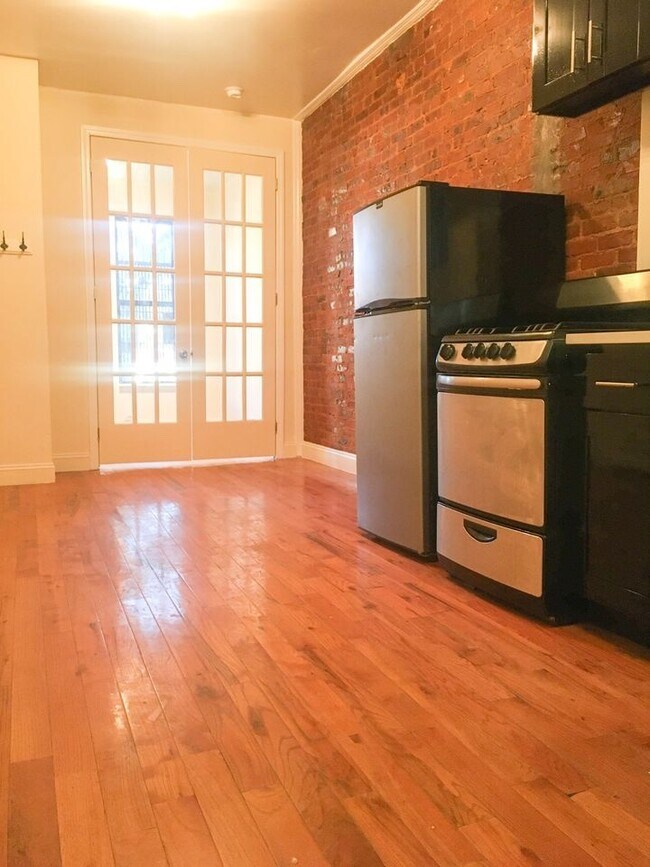 Foto del edificio - 402 Linden St