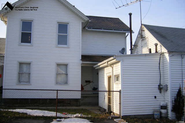 Building Photo - 910 Lake Ave