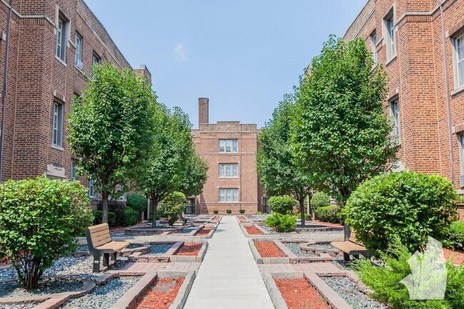 Foto del edificio - 631 W Barry Ave