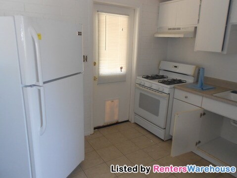 Foto del edificio - 2727 W Belmont Ave