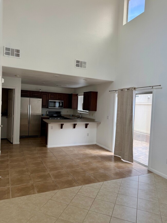Building Photo - 5013 Tioga Pass Ave