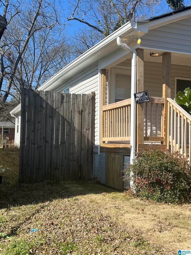 Foto del edificio - 2710 17th St S