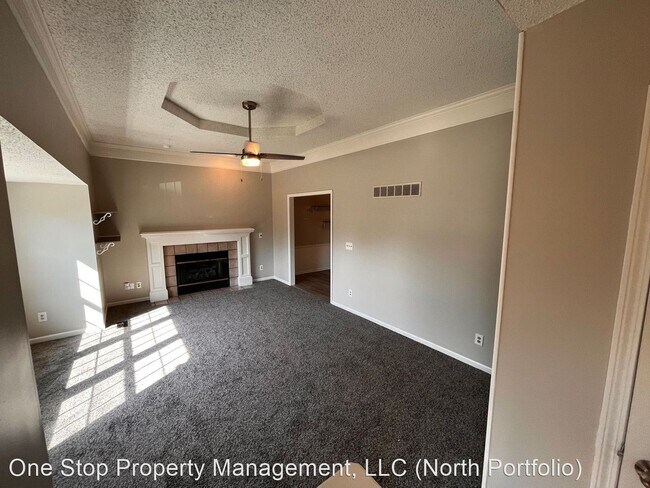 Building Photo - 3 br, 3 bath House - 10103 N Central St