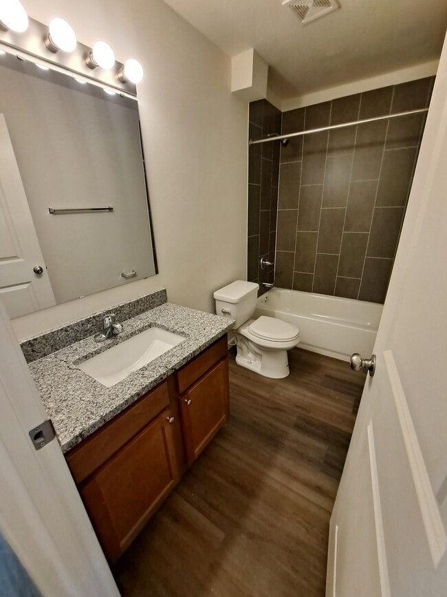 Building Photo - Autumn Ridge Apartments