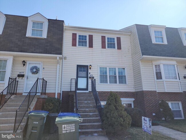 Building Photo - 1675 Ridgely Ct