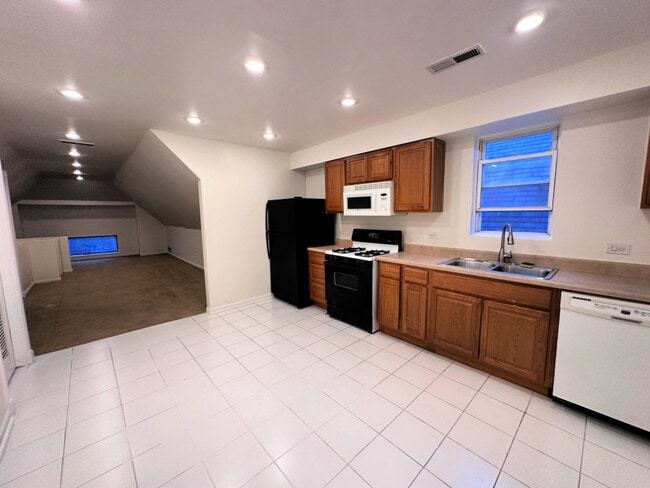 Foto del edificio - 3926 N Ashland Ave