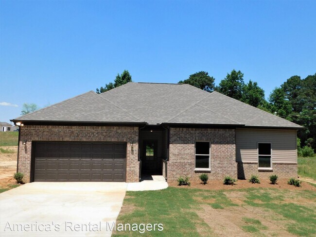 Foto del edificio - 4 br, 2 bath House - 67 Farm Drive