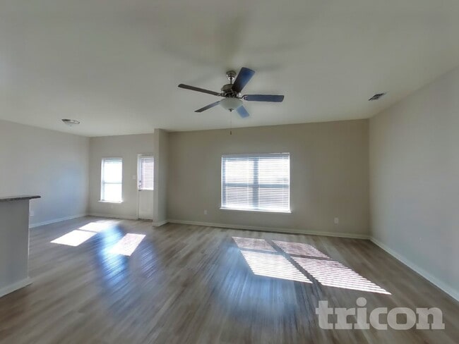 Building Photo - 14356 Open Range Dr