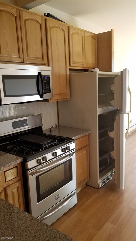 Foto principal - Studio, 1 bath House - 6076 54th Pl