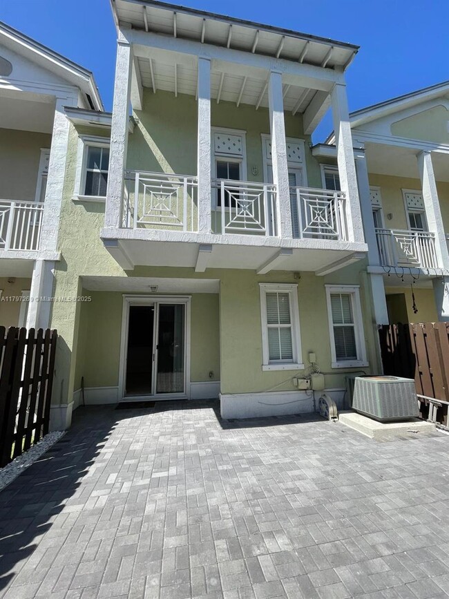 Building Photo - 11432 NW 75th Terrace