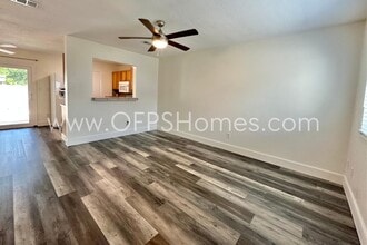 Building Photo - 710 Legion Dr