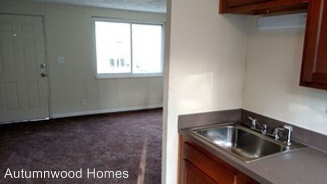 Building Photo - 1045 Leona Ave