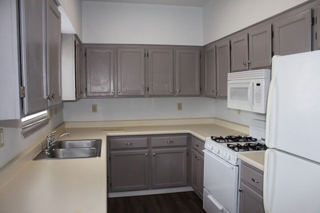 Building Photo - 1303 I St