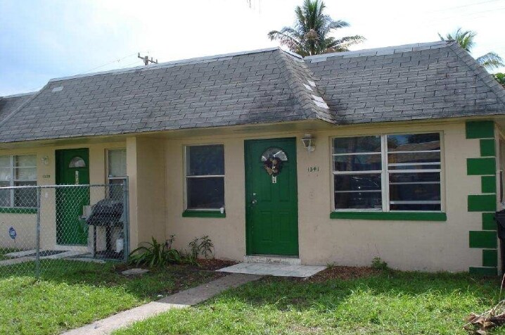 Primary Photo - 1519-1521 NW 8th Ave