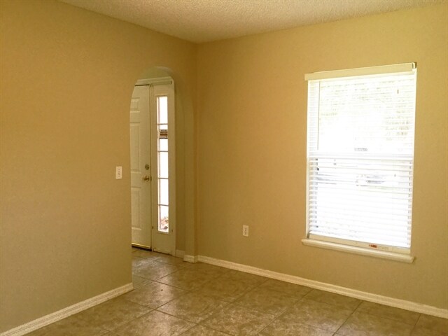 Foto del edificio - 1099 Welch Hill Cir