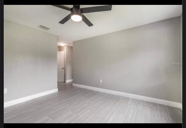 Building Photo - 707 S Castle Ct