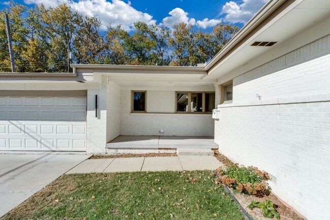 Foto del edificio - 1917 N Edgemoor Dr