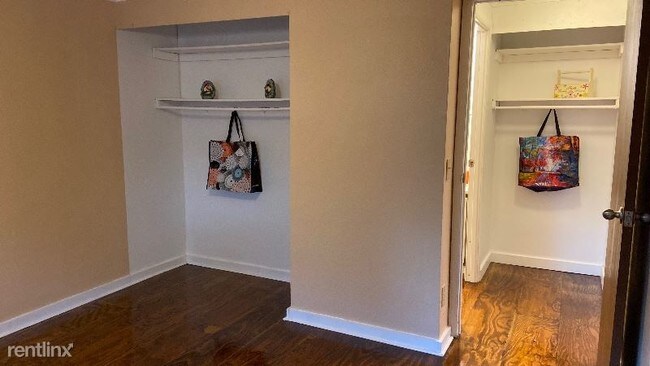 Building Photo - 1 br, 1 bath Apartment - 601 Springbrook Dr.