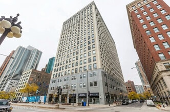 Building Photo - 910 S Michigan Ave