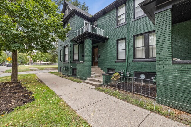 Building Photo - 2231 Campbell St