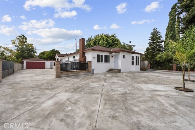 Foto del edificio - 15210 Cohasset St