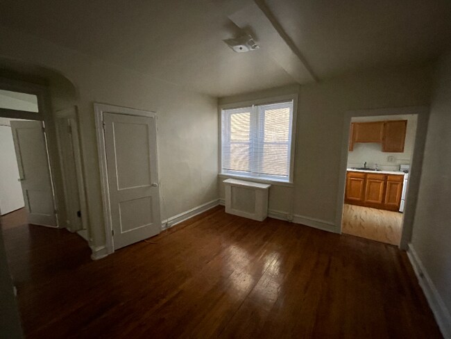 Building Photo - 311 S 20th St