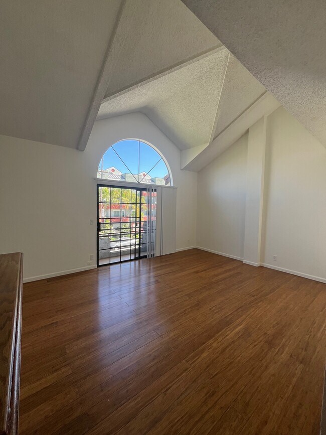 Foto del edificio - 11250 Morrison St