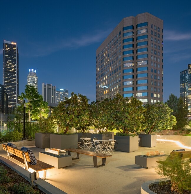 8th floor park - 888 at Grand Hope Park