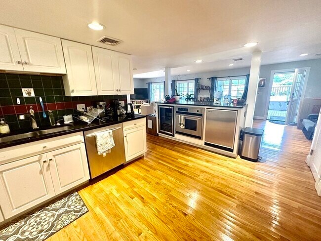 Building Photo - 139 Fresh Pond Pkwy